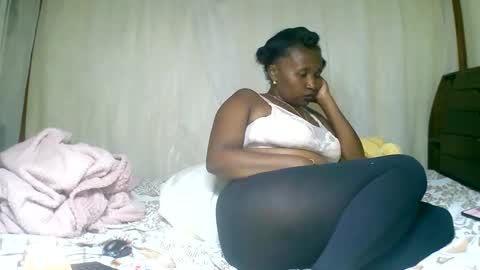 Snapshot of mylindasweet chatting on February 8, 5:50 pm linda online show from February 8, 5:50 pm