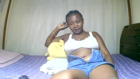 Snapshot of mylindasweet chatting on February 14, 7:38 am linda online show from February 14, 7:38 am