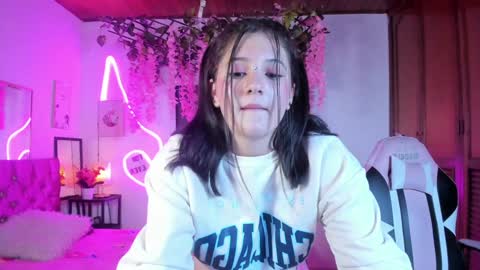 helen online show from December 23, 8:22 am