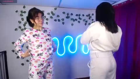 helen online show from March 4, 6:04 am