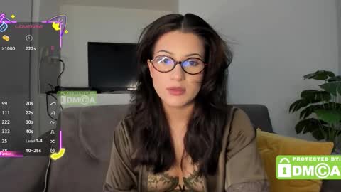 hey its Mel online show from October 7, 8:00 am