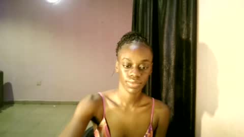 Snapshot of mymy537145 chatting on August 4, 2:04 am lullabunny online show from August 4, 2:04 am