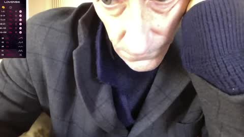 Snapshot of mynakedbeach chatting on December 2, 9:02 am Bi sexy guy lovense hush is on private is open or password show tip if you like. online show from December 2, 9:02 am