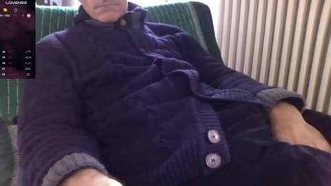 Snapshot of mynakedbeach chatting on December 9, 10:22 am Bi sexy guy lovense hush is on private is open or password show tip if you like. online show from December 9, 10:22 am