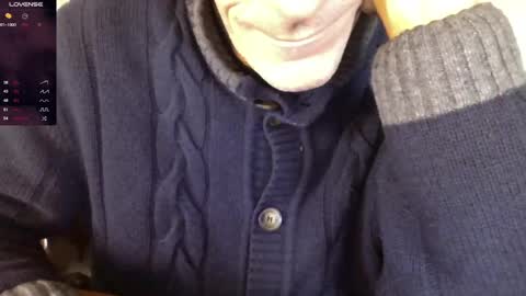 Snapshot of mynakedbeach chatting on December 22, 7:44 am Bi sexy guy lovense hush is on private is open or password show tip if you like. online show from December 22, 7:44 am