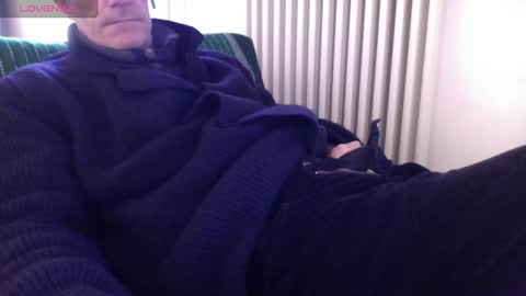 Snapshot of mynakedbeach chatting on January 13, 10:25 am Bi sexy guy lovense hush is on private is open or password show tip if you like. online show from January 13, 10:25 am
