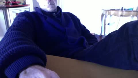 Snapshot of mynakedbeach chatting on January 18, 8:31 am Bi sexy guy lovense hush is on private is open or password show tip if you like. online show from January 18, 8:31 am