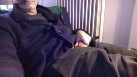 Snapshot of mynakedbeach chatting on January 20, 1:21 pm Bi sexy guy lovense hush is on private is open or password show tip if you like. online show from January 20, 1:21 pm