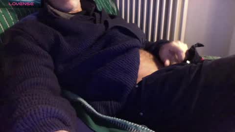 Snapshot of mynakedbeach chatting on January 28, 3:35 pm Bi sexy guy lovense hush is on private is open or password show tip if you like. online show from January 28, 3:35 pm