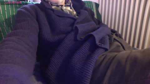 Snapshot of mynakedbeach chatting on March 1, 7:08 am Bi sexy guy lovense hush is on private is open or password show tip if you like. online show from March 1, 7:08 am