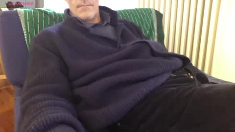 Snapshot of mynakedbeach chatting on March 7, 10:56 am Bi sexy guy lovense hush is on private is open or password show tip if you like. online show from March 7, 10:56 am