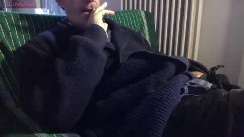 Snapshot of mynakedbeach chatting on March 10, 8:04 am Bi sexy guy lovense hush is on private is open or password show tip if you like. online show from March 10, 8:04 am