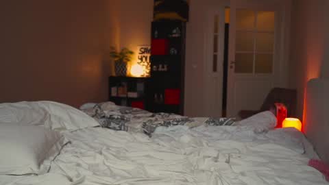 Sima online show from December 19, 5:50 pm