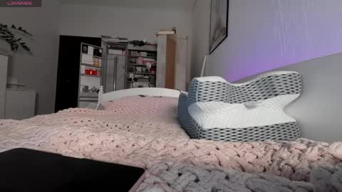 Phoenix online show from March 21, 8:19 am