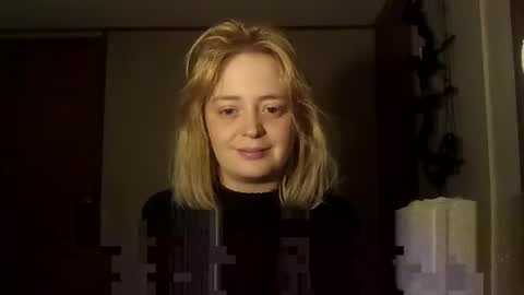 Annie Archer online show from October 24, 4:09 am