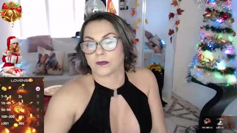 Myrna Sessions online show from December 22, 10:25 pm