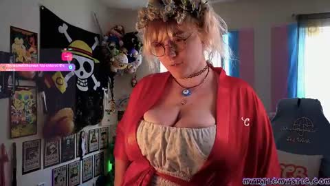 Myrtle Faust online show from July 4, 6:47 pm