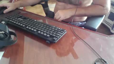 Snapshot of myspywebcam chatting on October 10, 2:05 pm myspywebcam online show from October 10, 2:05 pm