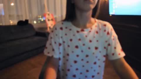 Snapshot of mysstica chatting on November 23, 8:52 pm Maria online show from November 23, 8:52 pm