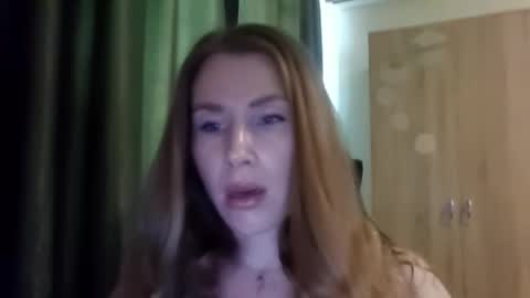 Snapshot of myst_velvet chatting on June 5, 9:04 am myst_velvet online show from June 5, 9:04 am