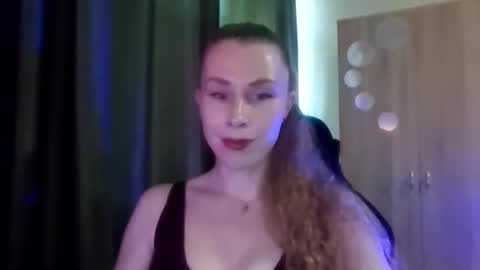 Snapshot of myst_velvet chatting on June 8, 9:09 am myst_velvet online show from June 8, 9:09 am