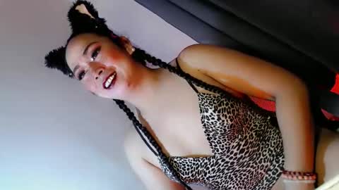 kimmy online show from November 11, 2:55 am