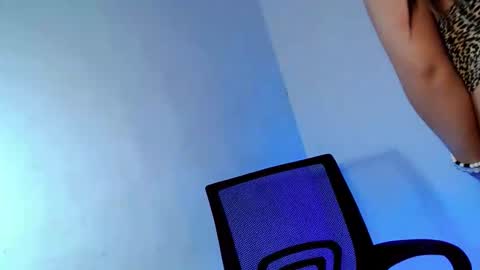 kimmy online show from March 10, 4:06 am