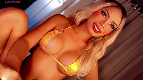 Snapshot of mysterious_olivia chatting on March 8, 5:38 am Olivia online show from March 8, 5:38 am