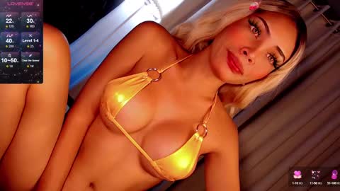 Snapshot of mysterious_olivia chatting on March 11, 10:40 am Olivia online show from March 11, 10:40 am