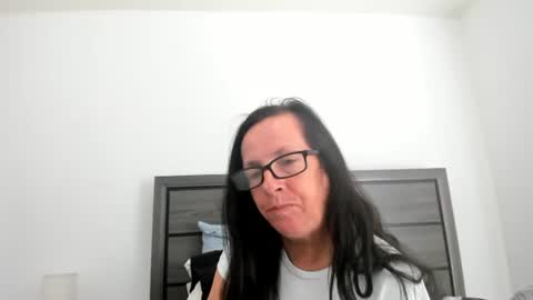 mysteriouspeachgoddess online show from September 27, 2:55 pm