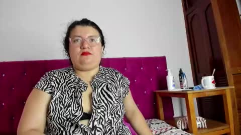 Snapshot of mystery_psique chatting on October 25, 3:29 pm mystery_psique online show from October 25, 3:29 pm