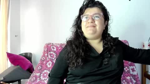 Snapshot of mystery_psique chatting on November 9, 1:31 pm mystery_psique online show from November 9, 1:31 pm