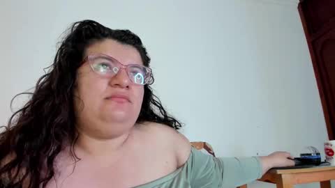 Snapshot of mystery_psique chatting on November 16, 1:28 pm mystery_psique online show from November 16, 1:28 pm