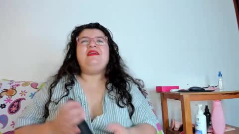 Snapshot of mystery_psique chatting on November 20, 7:13 pm mystery_psique online show from November 20, 7:13 pm