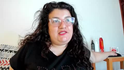 Snapshot of mystery_psique chatting on December 5, 7:10 pm mystery_psique online show from December 5, 7:10 pm