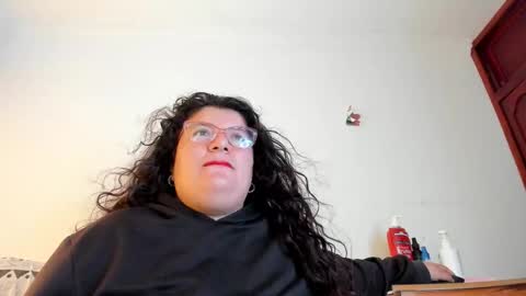 Snapshot of mystery_psique chatting on December 13, 7:53 pm mystery_psique online show from December 13, 7:53 pm