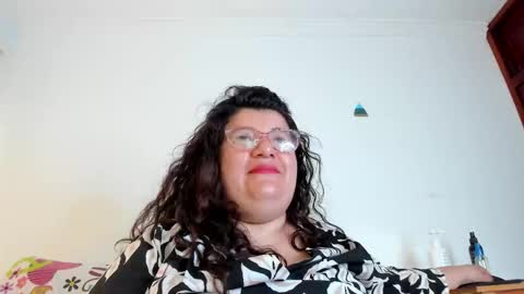 Snapshot of mystery_psique chatting on December 15, 7:40 pm mystery_psique online show from December 15, 7:40 pm