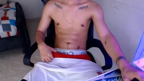 mysteryboy_thin16 online show from December 2, 9:06 pm