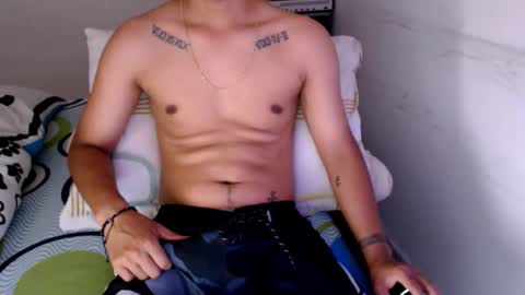 mysteryboy_thin16 online show from September 28, 8:58 pm