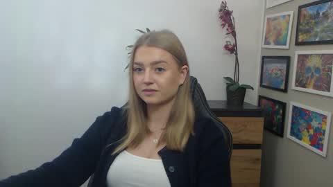 Erica online show from September 27, 9:03 am