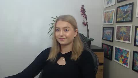 Erica online show from November 25, 8:14 am