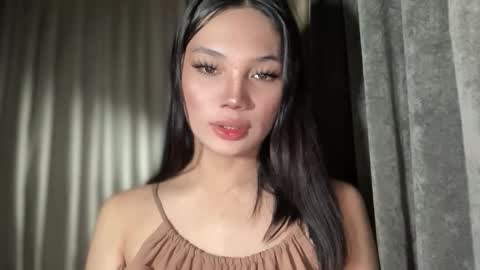 UR GIRL NEXTDOOR online show from February 8, 4:49 am