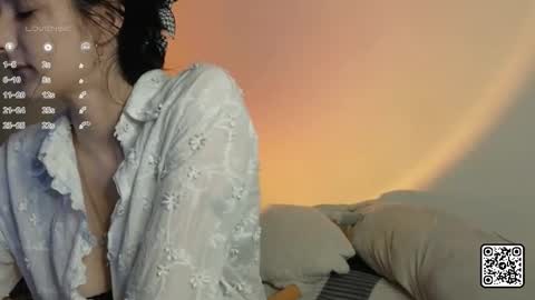 Snapshot of mysthush chatting on October 9, 5:22 pm Mia online show from October 9, 5:22 pm