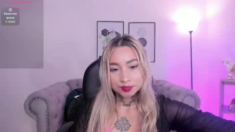 Snapshot of mystic_nova_ chatting on March 6, 11:39 am mystic_nova_ online show from March 6, 11:39 am