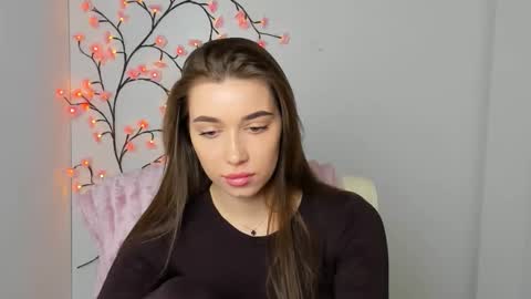 Snapshot of mysticamelia chatting on April 13, 11:27 am Amelia online show from April 13, 11:27 am