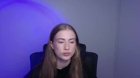 Emelie online show from September 12, 5:18 am