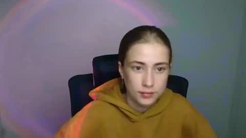 Emelie online show from September 16, 5:19 am