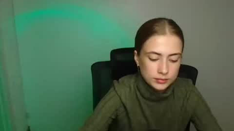 Emelie online show from September 18, 5:09 am