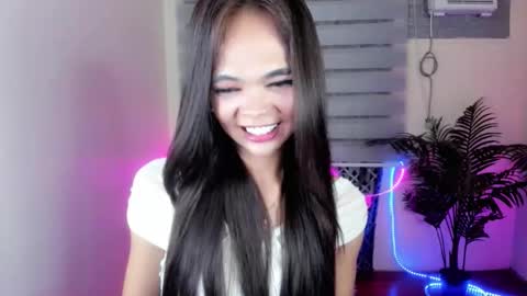 Snapshot of mysticofcum22 chatting on November 25, 1:33 pm Krestine online show from November 25, 1:33 pm