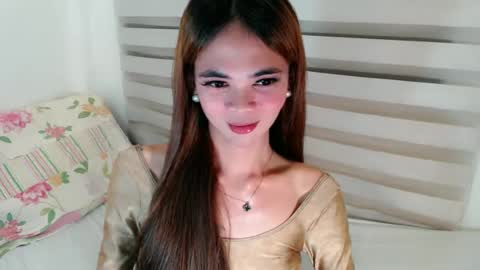 Snapshot of mysticofcum22 chatting on June 16, 2:47 am Krestine online show from June 16, 2:47 am